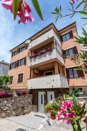 Apartments Marinko